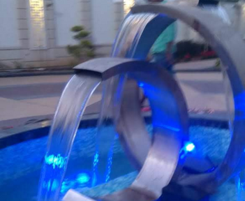 swimming pool repair near me 